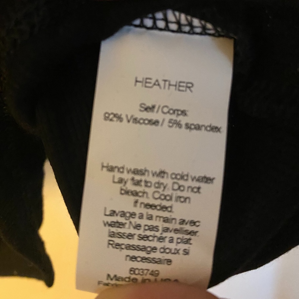 H by Bordeaux Top Long Sleeve Hem NWT Black - Picture 3 of 4